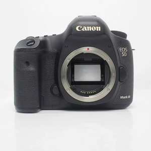 Cámara Canon <span class=keywords><strong>EOS</strong></span> <span class=keywords><strong>5D</strong></span> <span class=keywords><strong>Mark</strong></span> <span class=keywords><strong>III</strong></span> DSLR de Segunda Mano - Fotografía Profesional, Sensor CMOS de Fotograma Completo, Compatible con Tarjetas SD, Cámara Económica - Product Image 1