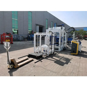 เครื่องทำบล็อกคอนกรีตอัตโนมัติ QT4-18 ระบบไฮดรอลิก สายการผลิตอิฐซีเมนต์ โรงงานอุตสาหกรรม อุปกรณ์ก่อสร้าง - Product Image 4