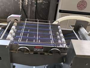 เครื่องอัดลูกกุ้งและเบอร์เกอร์เครื่องอัดไก่ไฮดรอลิกเครื่องเคลือบเนื้ออย่างต่อเนื่อง - Product Image 5