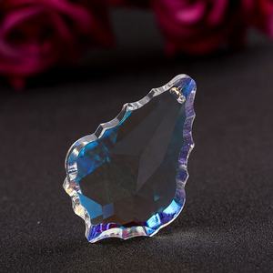 Lustre en verre <span class=keywords><strong>cristal</strong></span> poli AB avec <span class=keywords><strong>suspension</strong></span> à prisme en feuille sur le thème d'une belle fleur - Product Image 1