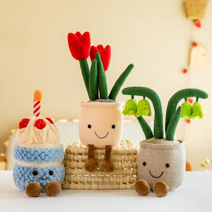 Vente en gros d'ornements de succulentes personnalisés en usine, poupées en peluche amusantes et créatives pour la décoration de la maison, jouets de simulation de plantes en peluche tulipes - Product Image 6
