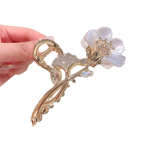 Pinces à cheveux requin exquises en forme de fleur de perle, avec strass étincelants en alliage, pour usage quotidien des jeunes filles, pour queue de cheval - Product Image 1