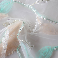 Biyuan Textile Personnalisé Tissé 100% Polyester Rose Clair & Vert Mer Motifs Floraux Paillettes Perle Broderie Tissu Pour Vêtement