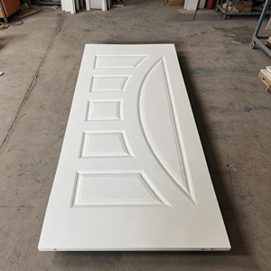 Revestimiento de Puerta HDF Moldeado con Imprimación Blanca, Diseño Clásico de 5 Paneles, 3mm, Listo para Pintar, para el Mercado Mayorista de Irak y Jordania - Product Image 1