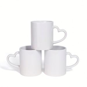 Tasses en céramique personnalisées de 11 oz, avec logo, poignée en forme de cœur, tasse à sublimation, vente en gros - Product Image 1