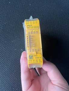 Nuevo Módulo de Expansión de Entrada/Salida Original m EF 8DI4DO 772142 |   Relé de Seguridad I/O - Product Image 1