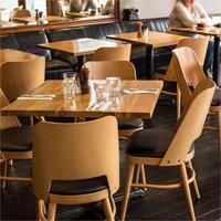 Fourniture de meubles personnalisés pour hôtels et restaurants, ensemble de tables et chaises de café en bois massif de hêtre européen de luxe