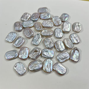 Hochwertige 12-13mm*16-18mm Flache Perlenkugeln Kultivierte Weiße Quadratische Barocke Lose Süßwasserperlen für DIY - Product Image 1