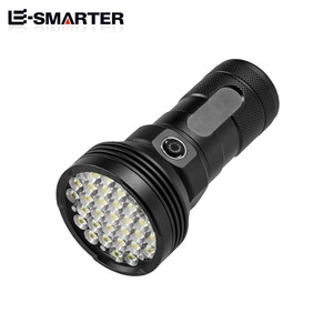 Lampe torche puissante Xhp70.2 à LED rechargeable, super lumineuse, 3000 lumens, étanche, pour la chasse - Product Image 1