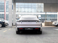 Lynk&Co 10EM-P 2026, berline hybride rechargeable PHEV 4x4, autonomie de 240 km, transmission intégrale, pour la famille et les affaires, fabriqué en Chine