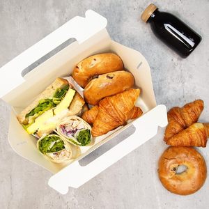 Boîtes de boulangerie blanches avec fenêtre, grandes boîtes à pignon <span class=keywords><strong>pour</strong></span> le <span class=keywords><strong>d</strong></span>éjeuner, les friandises, les biscuits, les pâtisseries, boîtes cadeaux en carton <span class=keywords><strong>pour</strong></span> Noël - Product Image 4
