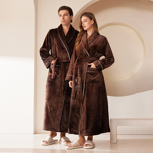 Al por mayor Bata de franela térmica de lujo elegante y gruesa, cálida, con cuello chal, unisex para hombre y mujer, tallas grandes, ropa de casa para otoño/invierno - Product Image 1