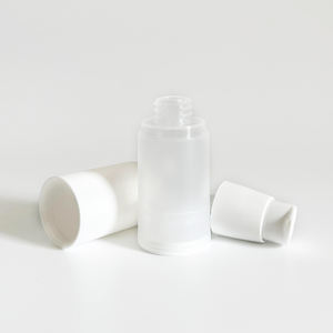 Flacon pompe sans air en <span class=keywords><strong>plastique</strong></span> givré rond personnalisé de 15 ml à 100 ml, flacon sans air en <span class=keywords><strong>plastique</strong></span> pour essence pour les yeux avec bouchon blanc - Product Image 2