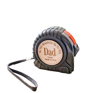 ตลับเมตรไม้สลักชื่อส่วนตัว - ของขวัญวันพ่อ ของขวัญสั่งทำพิเศษสำหรับเขา ไอเดียของขวัญส่งเสริมการขาย - Product Image 4
