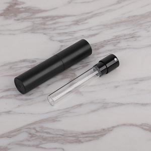 Flacone di Profumo Rotondo in Plastica da 10ml, Piccoli Flaconi Spray con Pompetta, Bottiglia per Olio con Tappo a Vite per Viaggi - Product Image 3