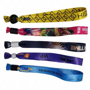 Nuevo Producto en Tendencia: Pulsera de Satén con Cierre de Barril y Diseño de Neumático - Product Image 1