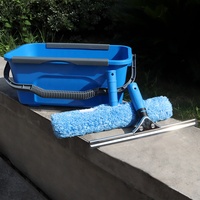 Grattoir à vitres télescopique Vente en gros 12L Blue Commercial Window Cleaning Logo Set box PP Seaux et Window Squeegee Gadgets