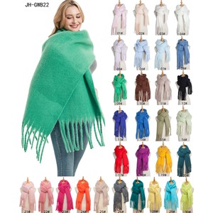 Autunno inverno nuova donna lunga nappa in erba solida sciarpa verde scialle ispessita - Product Image 1
