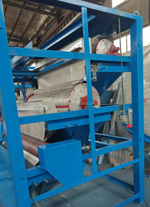 Nouveau séparateur magnétique à sec à trois rouleaux <span class=keywords><strong>STAEL</strong></span> 10000GS haute rigidité, capacité 2-8 TPH, 380V pour l'élimination du fer dans les mines, monazite, zircon - Product Image 6