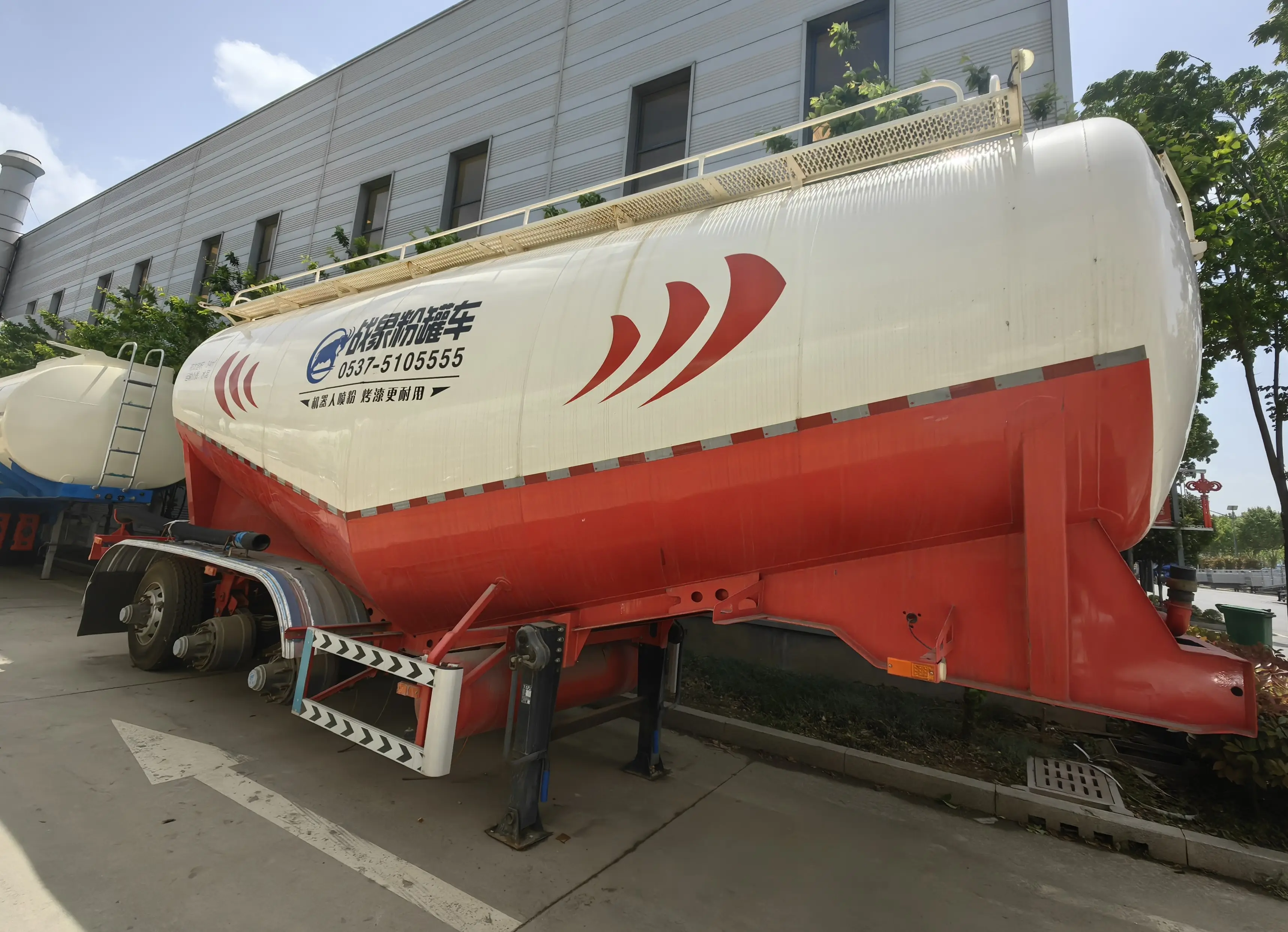 Ws Aanpassen China Cement Bulker Aluminium Bulk Cement Pneumatische Tankwagen Aanhangwagen Te Koop