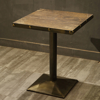 Tables et chaises de café intérieur de style vintage de luxe léger pour restaurant de restauration rapide, mobilier de café en gros, chaise en fer design à prix abordable