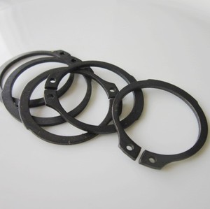 Anneau de retenue externe en acier au carbone phosphaté noir <span class=keywords><strong>DIN</strong></span> <span class=keywords><strong>471</strong></span> pour arbre, 15 mm, pour l'automobile et les moteurs - Product Image 5