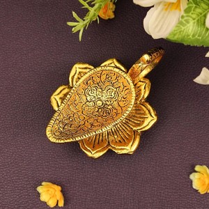 Oil Lamp Diwali Decorative Brass Candlestick Irregular Shape Die Casting Temple <b>Prayer</b> Light - Product Image 3