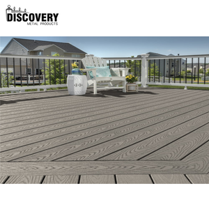 Planches de terrasse de <span class=keywords><strong>piscine</strong></span> en WPC avec surface co-extrudée antidérapante, protégée contre les UV, imperméable, idéale pour les zones de bord de <span class=keywords><strong>piscine</strong></span> - Product Image 4