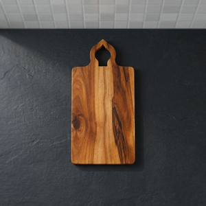 Planche à fromage carrée en bois d'acacia artisanal, écologique et durable, avec poignée à trou de serrure, épaisseur 2 cm - Vente en gros d'articles de service - Product Image 2