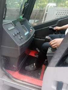 מכירת חיסול - מנוף טלסקופי זומליון ZTC1500V6, מנוף הרמה 150 טון, משאית מנוף משומשת - Product Image 2