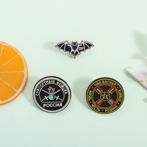 Rus mücadele emaye Pin yarasa kanat tasarım cesaret grubu rozeti takı hediye arkadaşlar için toplu toptan - Product Image 2
