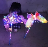 2024 vente chaude lueur dans l'obscurité mignon bâton coloré lumineux enfants jouets papillon bâton lumineux pour cadeaux