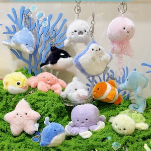 Porte-clés en peluche animaux marins Kawaii, mini jouets sonores en peluche, rembourrés en coton PP doux, tortue, baleine, <span class=keywords><strong>crabe</strong></span>, jouets pour machine à griffes, breloque <span class=keywords><strong>de</strong></span> sac - Product Image 3