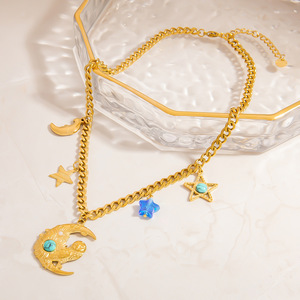 Collier en acier inoxydable avec pendentif lune et étoile, plaqué or 18 carats, chaîne claviculaire pour femme, à porter au quotidien - Product Image 4