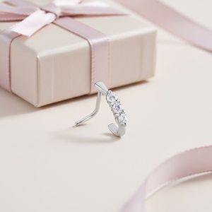 Piercing de Nariz Triple Gems em Aço Cirúrgico 20G, Joia de Nariz, Joia Corporal da Moda para Mulheres e Homens - Product Image 2