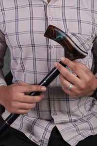 Elegante Bastón de Madera Hecho a Mano con Incrustaciones de Resina, Perfecto para la Asistencia Diaria al Caminar o como Regalo - Product Image 6