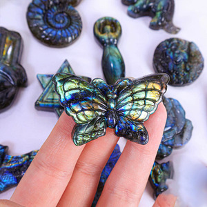 Venta al por mayor <span class=keywords><strong>de</strong></span> piezas talladas <span class=keywords><strong>de</strong></span> labradorita natural, <span class=keywords><strong>piedra</strong></span> lunar azul brillante, espécimen mineral pulido <span class=keywords><strong>en</strong></span> <span class=keywords><strong>bruto</strong></span>, cristal tallado, adorno decorativo - Product Image 6