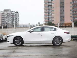 <span class=keywords><strong>Mazda</strong></span> <span class=keywords><strong>3</strong></span> Axela FWD berlina a Gas per guidatori entusiasti, cambio automatico ibrido di prima qualità, con seduta posteriore, telecamera - Product Image 5