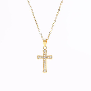 <span class=keywords><strong>Collier</strong></span> avec pendentif croix miniature en acier inoxydable 316L plaqué PVD 18K avec CZ 5A - Product Image 6