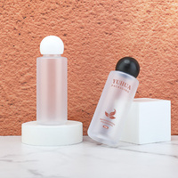 Flacon de voyage givré en PET de 75 ml avec bouchon à bille pour sérum, shampoing, démaquillant et emballage de produits de soin