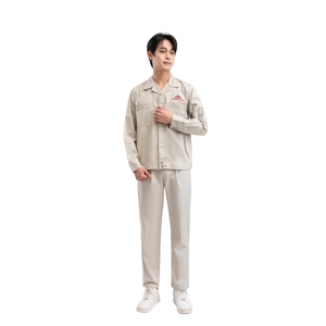 Conjunto de Ropa de Trabajo Beige Caqui para Hombre con Logotipo Personalizado GW, Cuello de 2 Solapas, Anti-Radiación, Alta Visibilidad, Reflectante, Resistente y Seguro - Product Image 1