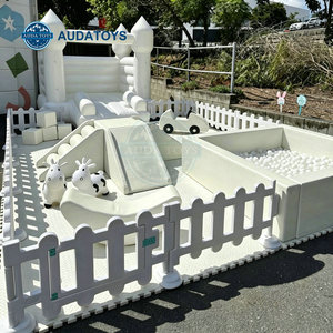 Aire de jeux intérieure populaire pour enfants avec piscine à balles et équipement de jeu souple blanc pour utilisation dans les centres commerciaux - Product Image 1