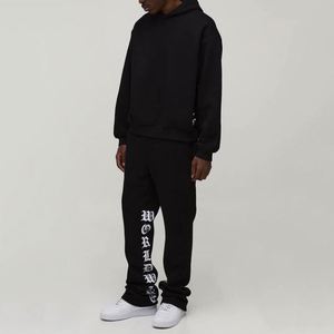 Conjunto de Sudadera Corta y Pantalones Deportivos para Hombre, Estampado de Letras Góticas, Pantalones Acampanados, Ropa Casual de Calle, Traje Deportivo de 2 Piezas para Hombre - Product Image 3