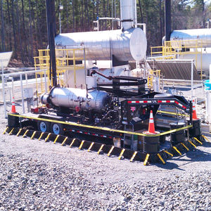 Barrage anti-déversement portable en PVC pour le confinement des déversements d'hydrocarbures et le stockage de produits chimiques - Product Image 4