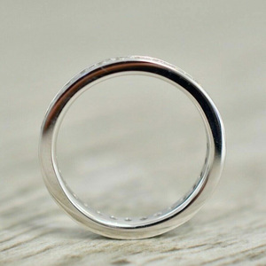 Anello Minimalista con Zirconi Stellati, Design Elegante e Semplice, Accessorio Impilabile per Uso Quotidiano da Donna - Product Image 3