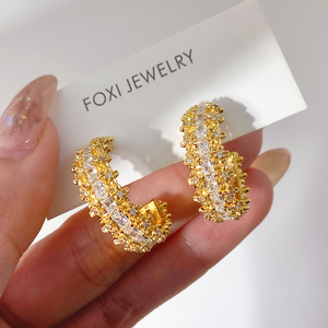 Boucles d'oreilles clous vintage tendance ZC avec zircon pour femme, idéales pour fiançailles, fête, mariage, cadeau, en laiton plaqué or 18 carats et rhodium - Product Image 6