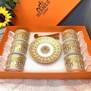 Set Tazza e Piattino in Ceramica Stile Inglese - Design Creativo e Semplice, Leggero e Lussuoso, Stile Retrò - Product Image 3