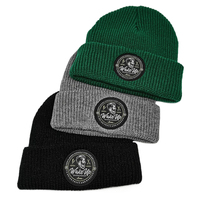 Bonnet d'hiver personnalisé avec logo, en tricot gaufré, avec patch brodé 3D, étiquette tissée, motifs à pois, nœuds, camouflage et personnages de dessins animés