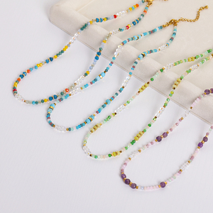 Collar de Cuentas Coloridas y Bonitas en Tonos Pastel, Cuentas de Piedra Natural y Cristal, Joyería Delicada de Primavera/Verano para Mujer - Product Image 2