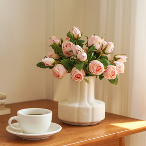 Bouquet de roses en soie style rétro 45cm, fleurs artificielles pour décorations de maison et de mariage - Product Image 3
